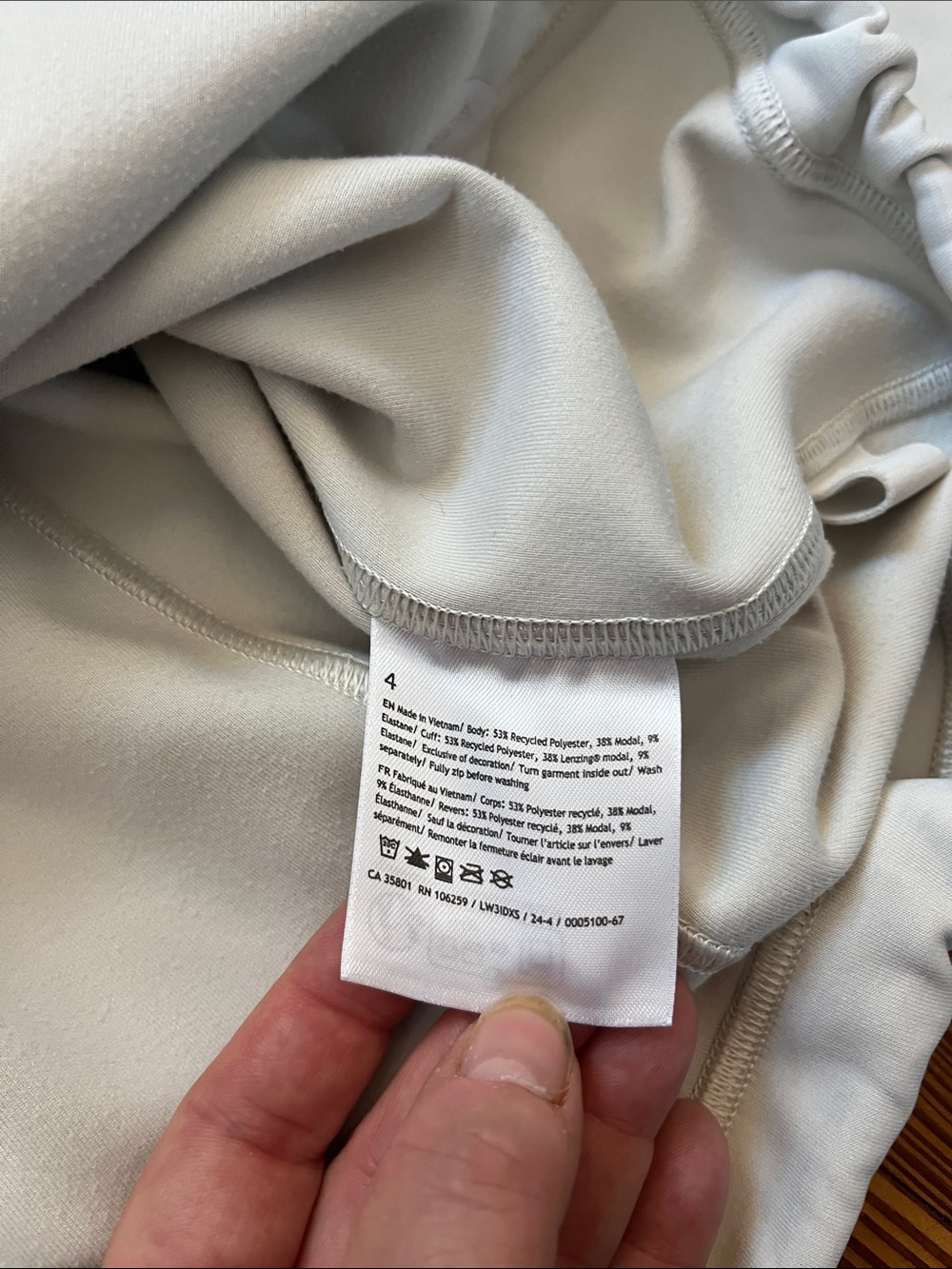 Lululemon Softstream half Zip - Picture 7 of 9